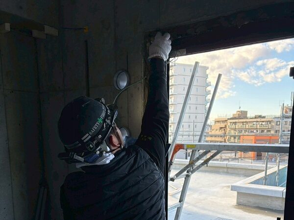 LINE_ALBUM_サッシ埋め_251222_19